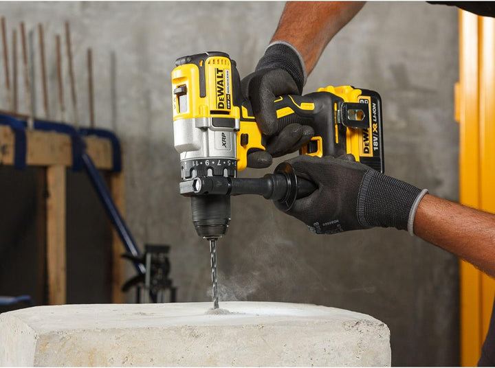 Dewalt 18 Volt 3-Gang Akku-Bohrschrauber DCD991NT (3-Gang Vollmetallgetriebe, bürstenloser Motor, 11