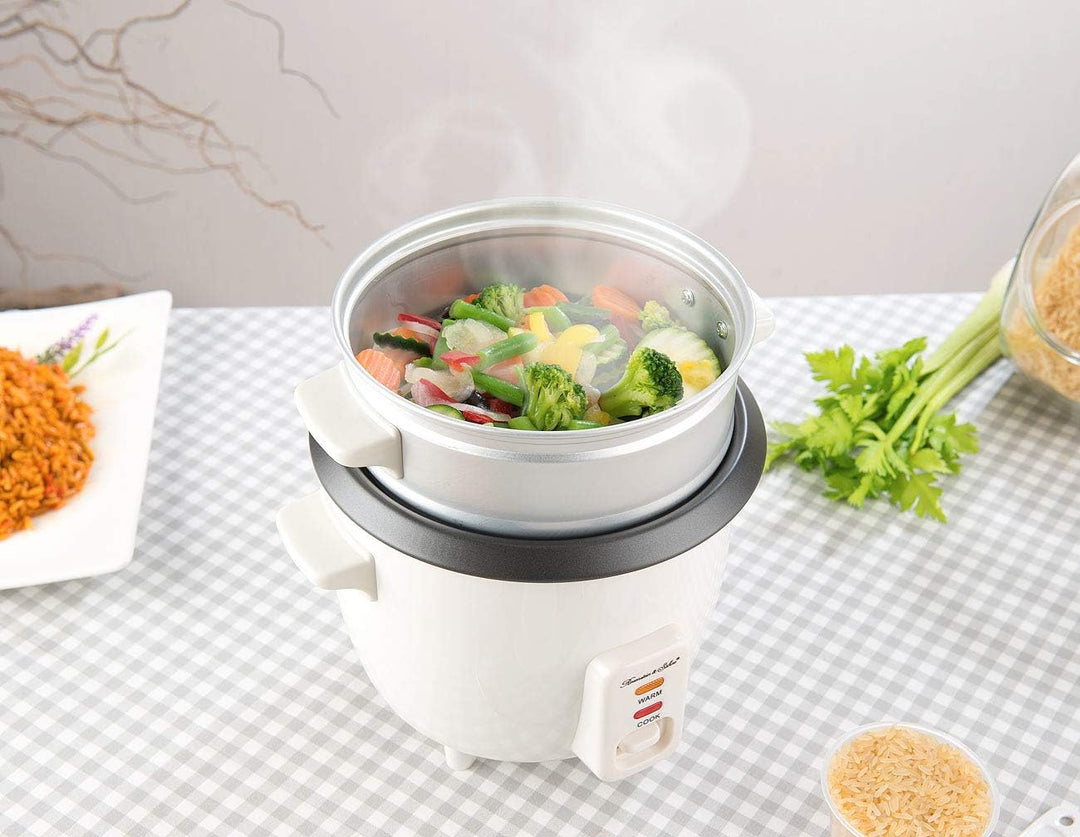 Rosenstein & Söhne Küchengeräte: Mini-Reiskocher mit Dampfgar-Einsatz & Warmhaltefunktion, 0,5 l, 35